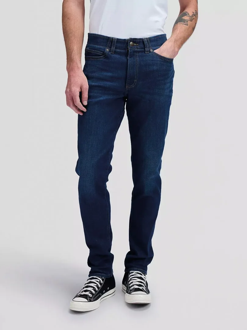 Extreme Motion Slim Fit Jeans