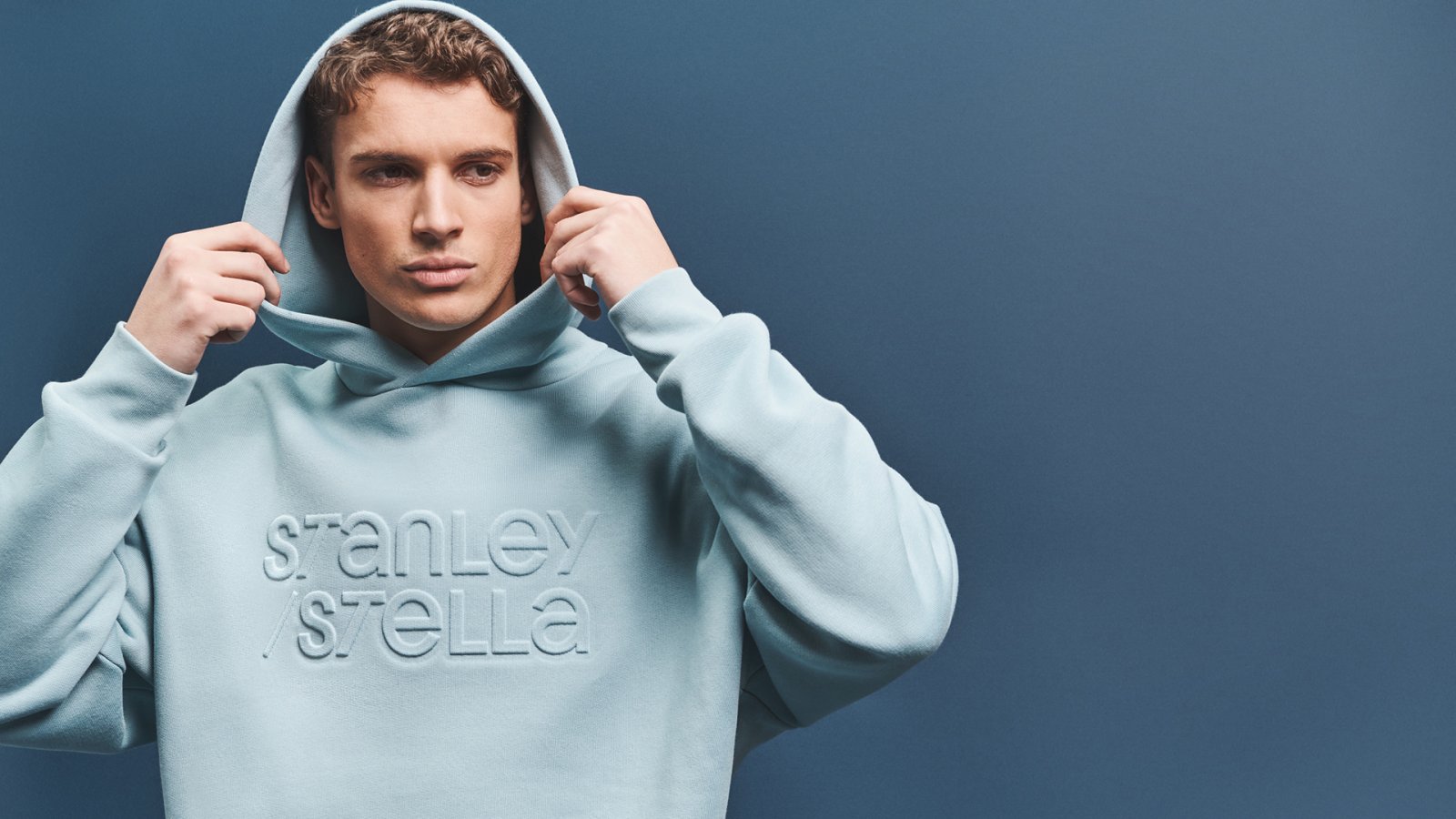 Sculpter: schwerer Unisex-Hoodie aus der AW26-Kampagne von Stanley/Stella